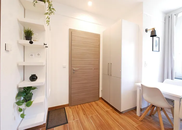 Erdgeschosswohnung, Zentral, Ruhige Lage 公寓 *